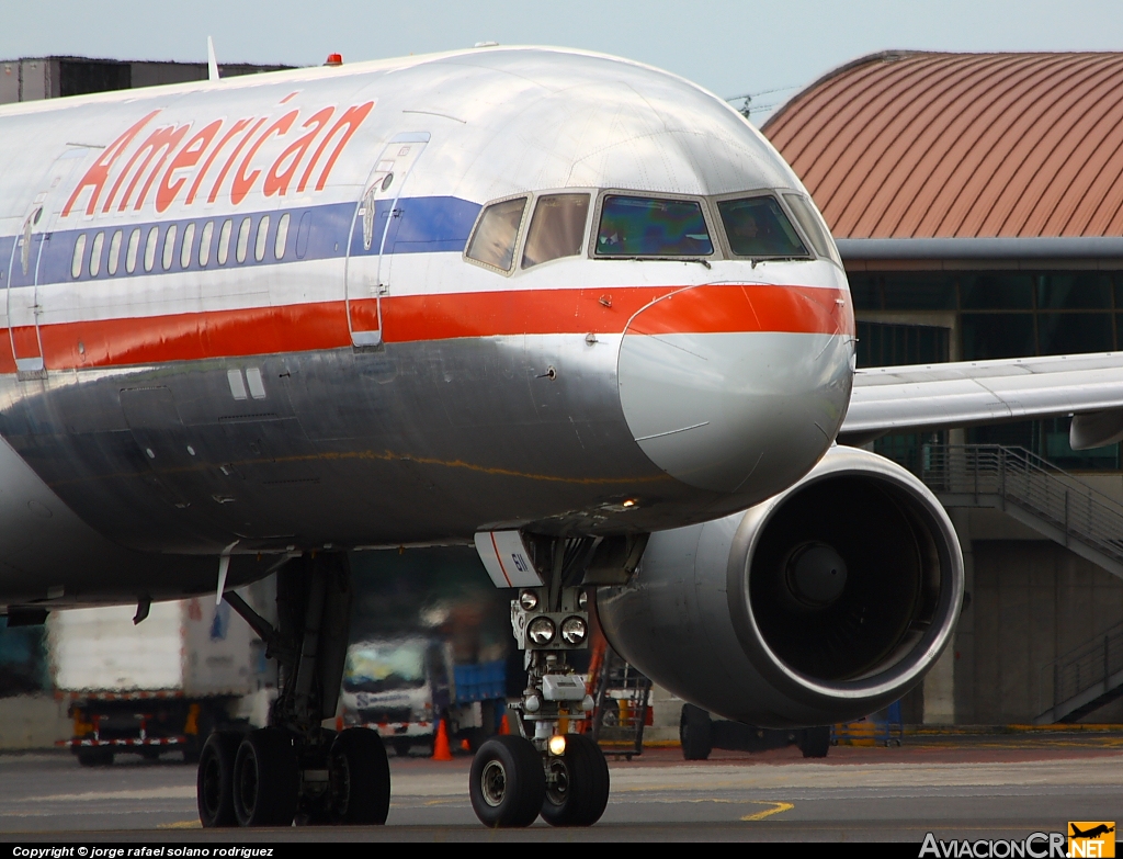 N611AM - Boeing 757-223 - American Airlines