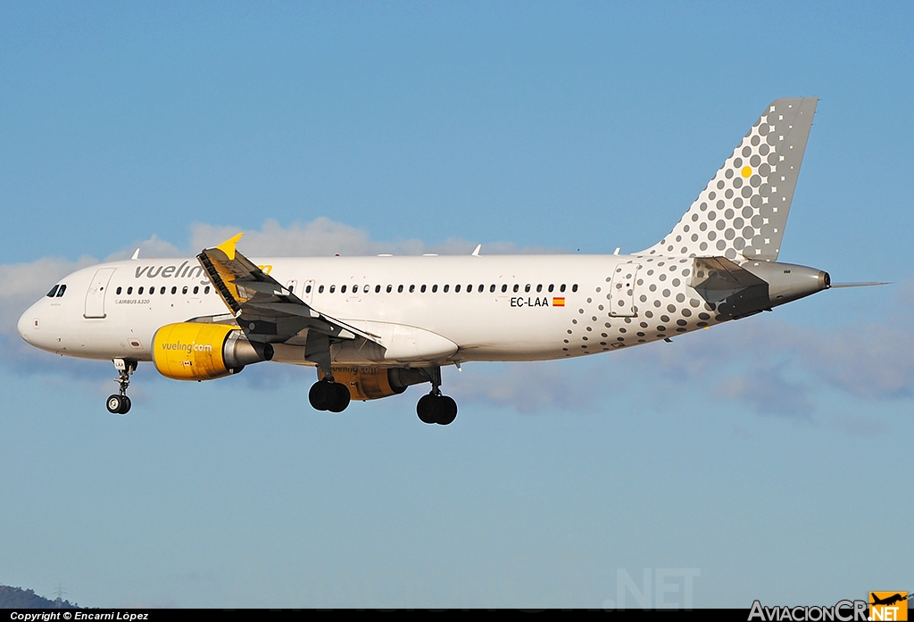 EC-LAA - Airbus A320-214 - Vueling