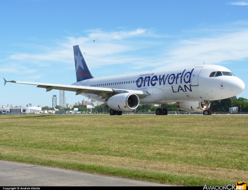 LV-BFO - Airbus A320-233 - LAN Argentina