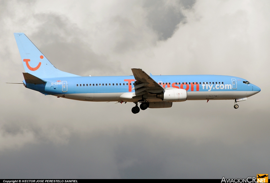 G-CDZI - Boeing 737-804 - Thomson Airways