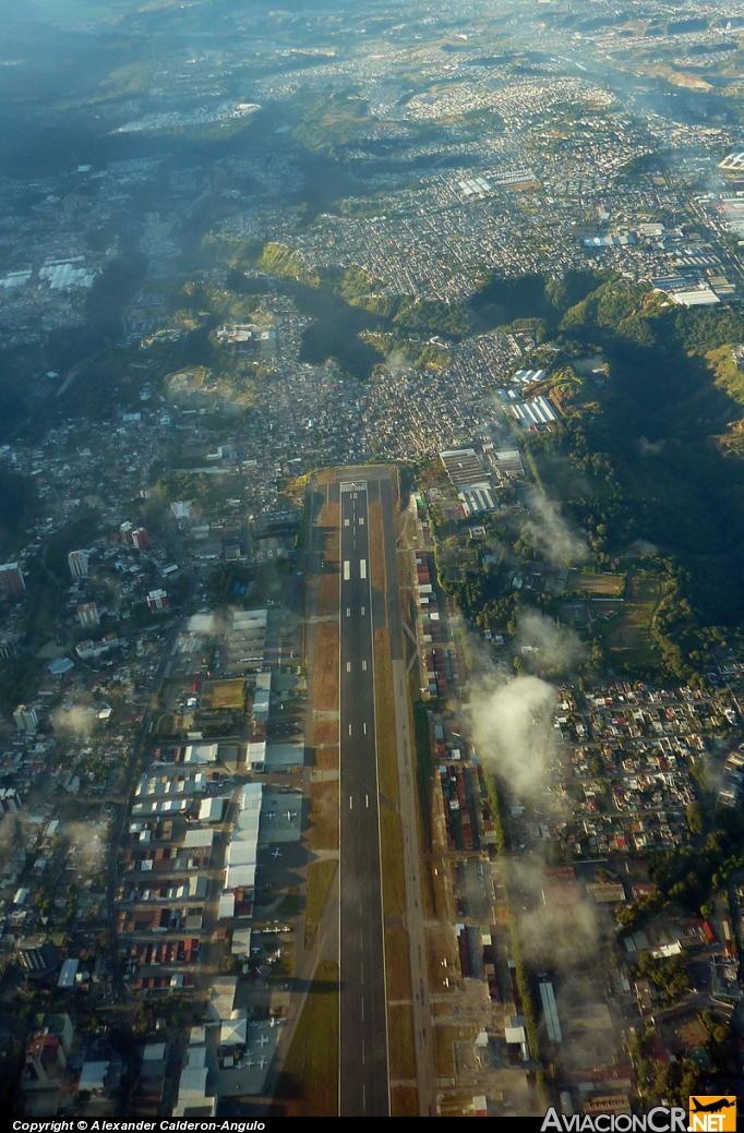 N493TA - Airbus A320-233 - TACA