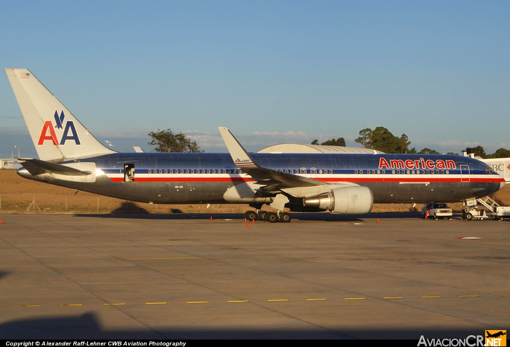 N385AM - Boeing 767-323/ER - American Airlines