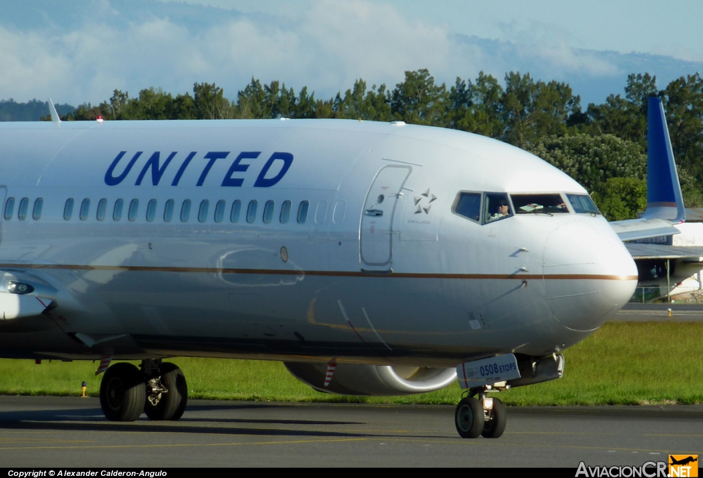 N76508 - Boeing 737-824 - United Airlines