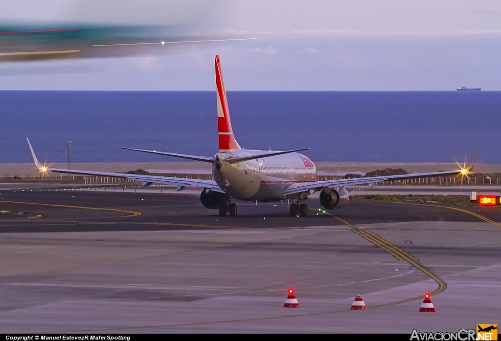 OE-LNK - Boeing 737-8Z9 - Lauda Air