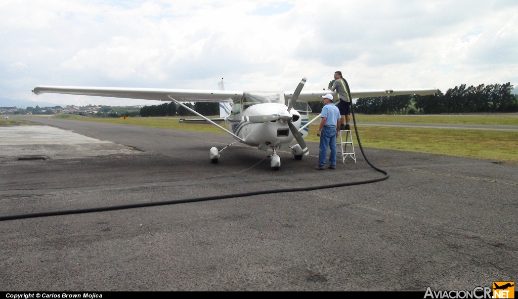 TI-AIF - Cessna 182L Skylane - Privado