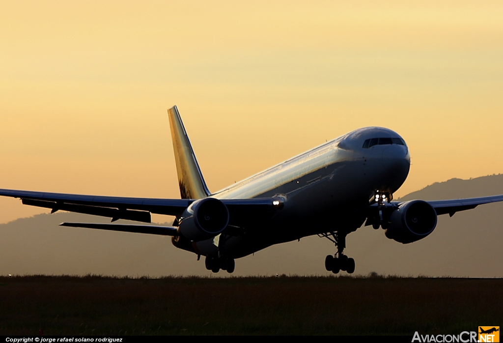 N339UP - Boeing 767-34AF/ER - UPS - United Parcel Service