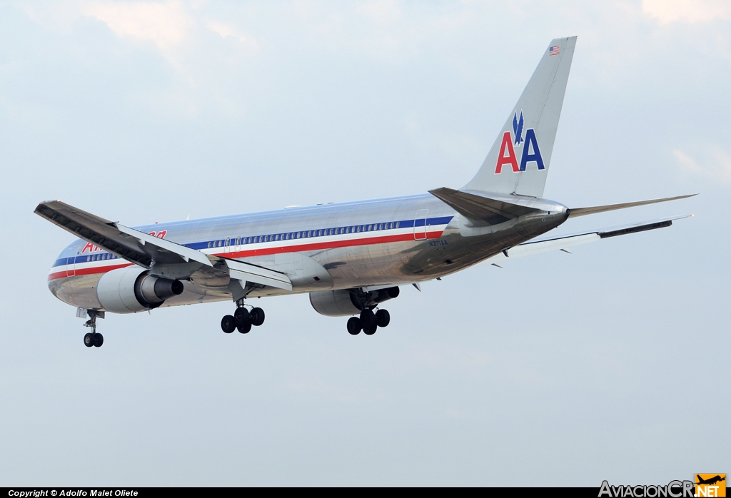 N371AA - Boeing 767-323/ER - American Airlines