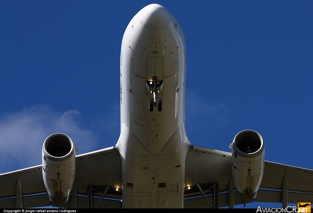 N496TA - Airbus A320-233 - TACA