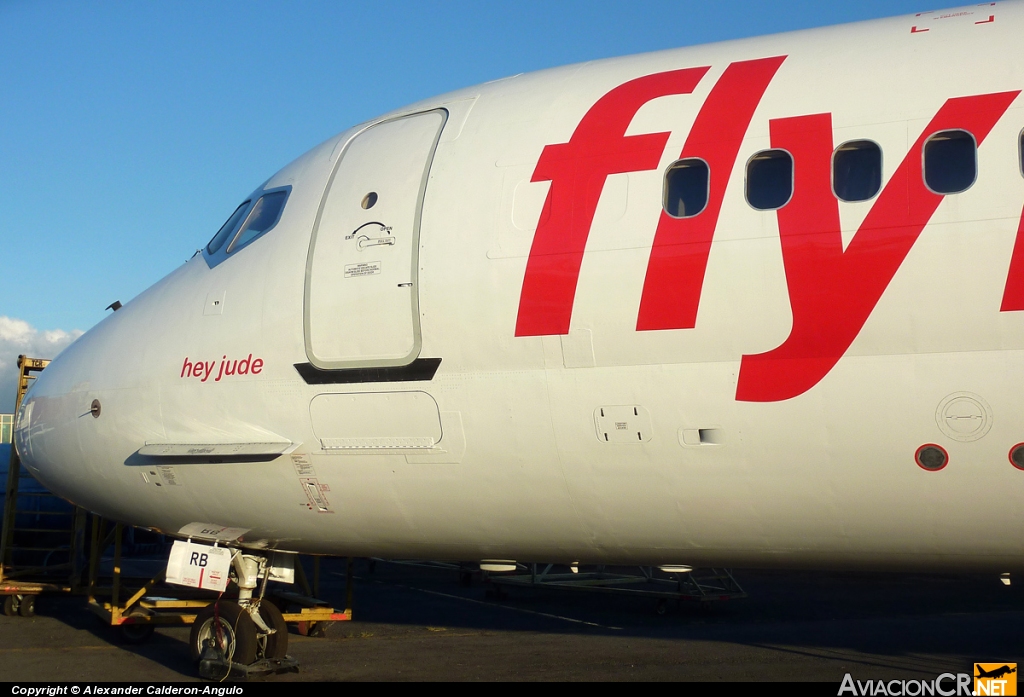 N443AA - McDonnell Douglas MD-82 (DC-9-82) - REDjet