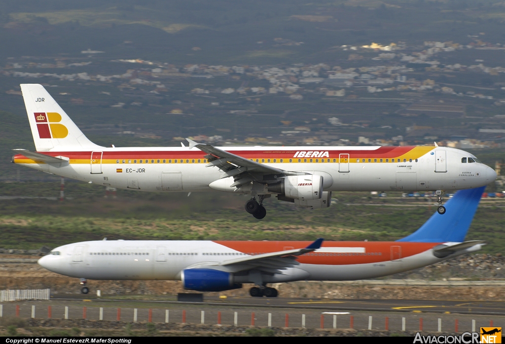 EC-JDR - Airbus A321-211 - Iberia