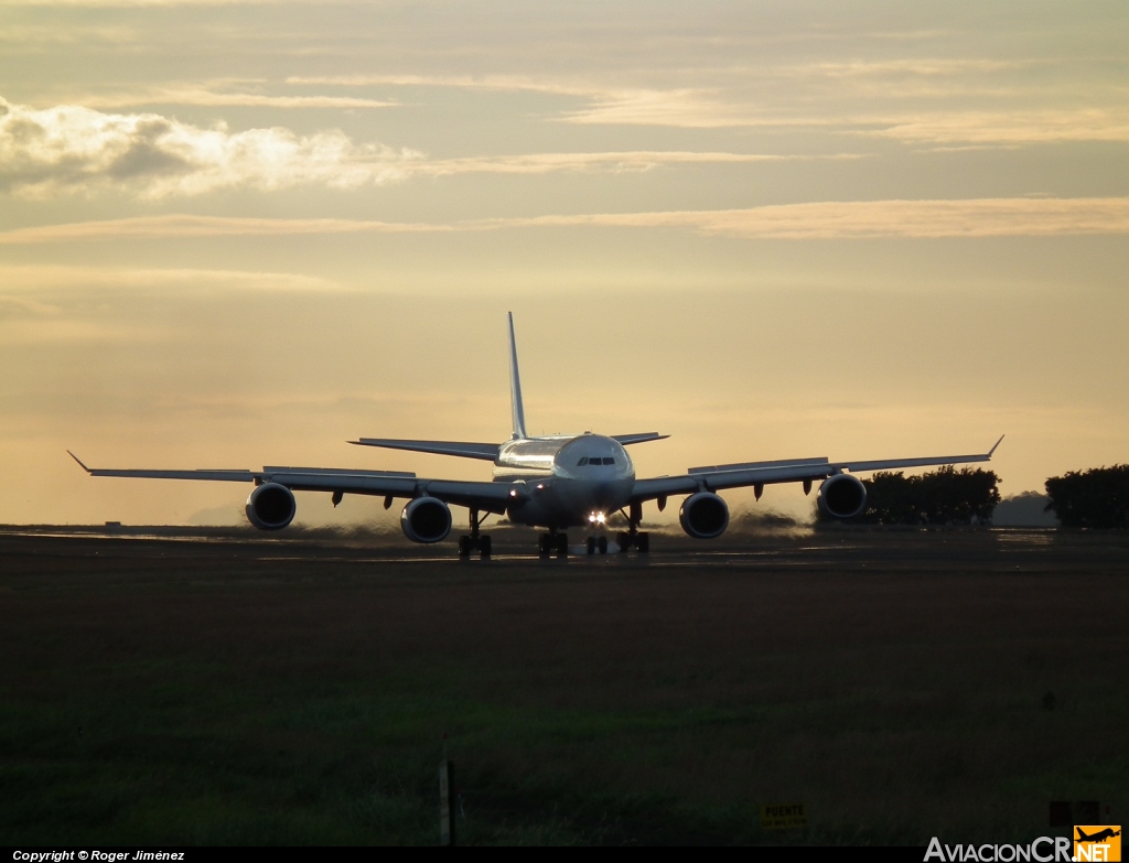 EC-JCY - Airbus A340-642 - Iberia