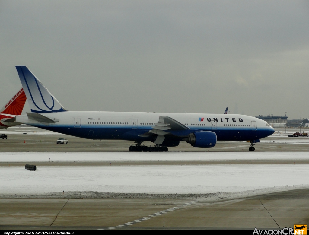 N795UA - Boeing 777-222/ER - United Airlines