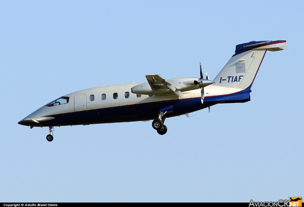 I-TIAF - Piaggio P-180 Avanti - Privado