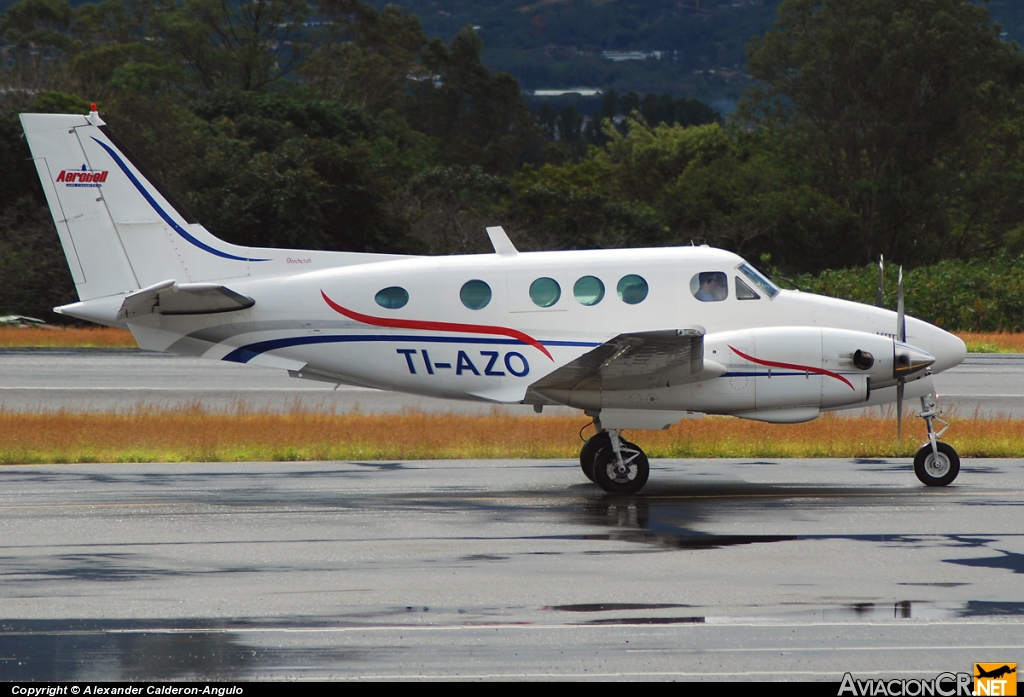 TI-AZO - Beechcraft King Air E90 - Aerobell