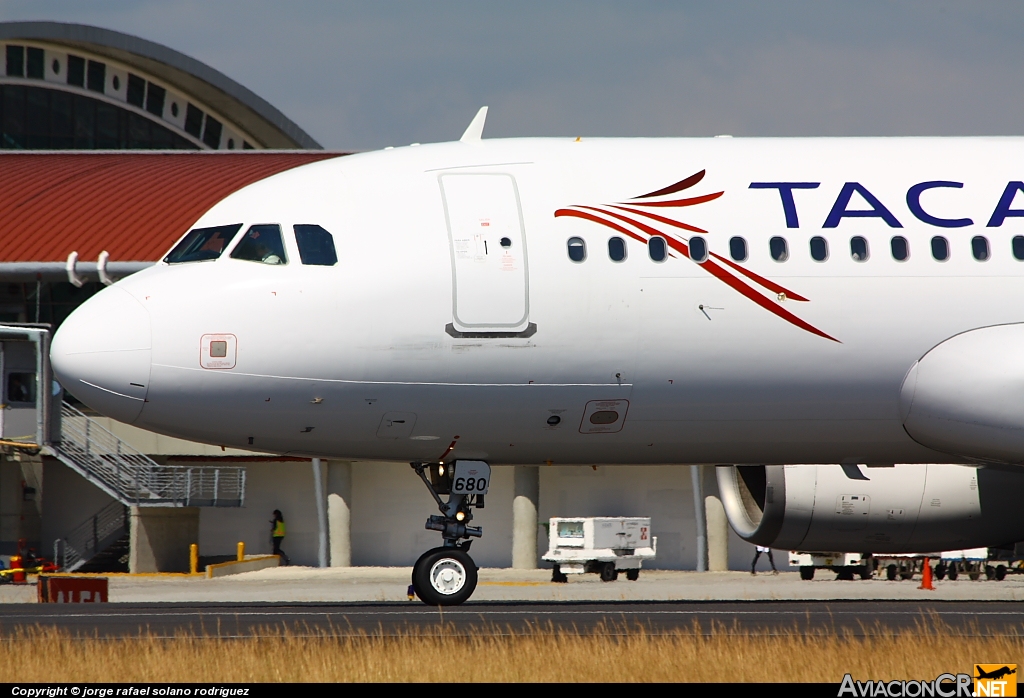N680TA - Airbus A320-233 - TACA