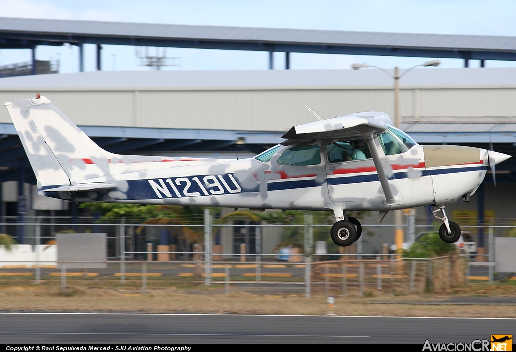 N1219U - Cessna 172M Skyhawk II - Privado