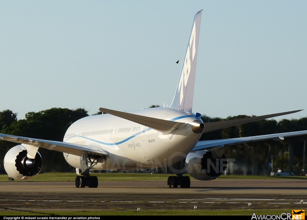 N787FT - Boeing 787-881 Dreamliner - Boeing Company