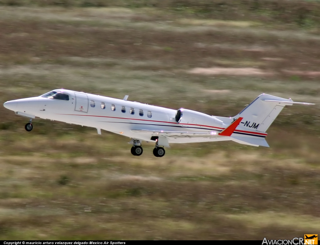 XA-NJM - Learjet 40 - Privado