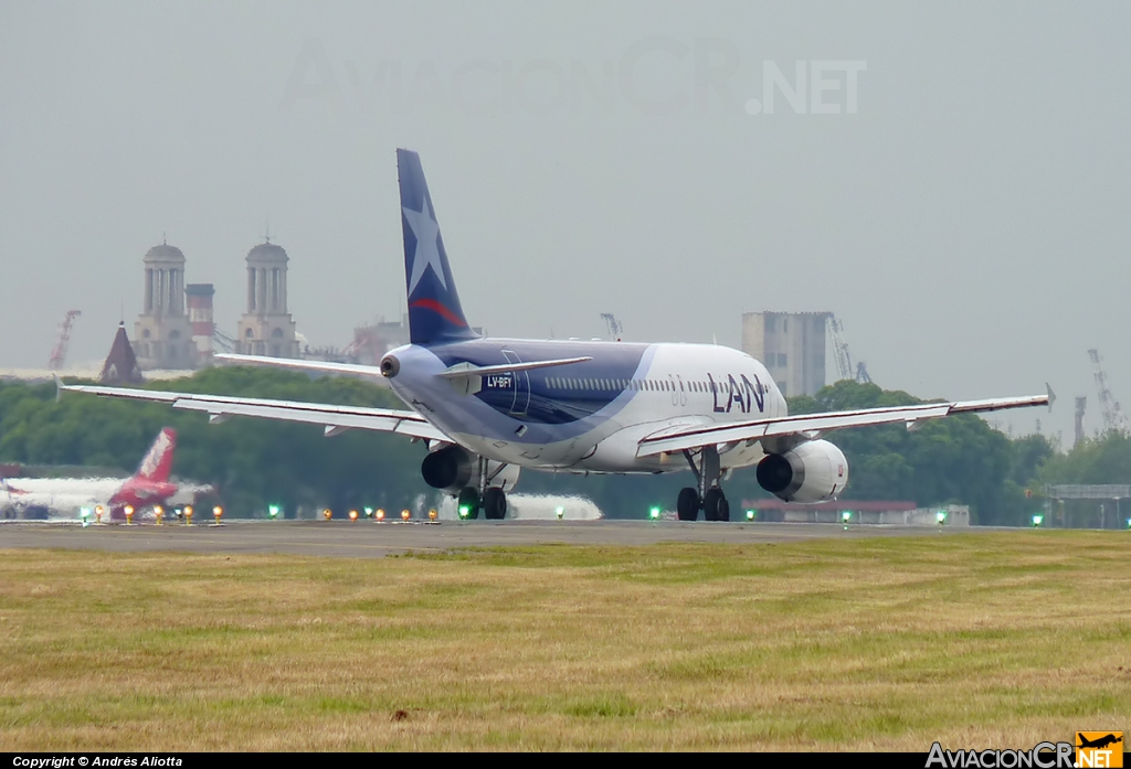LV-BFY - Airbus A320-233 - LAN Argentina