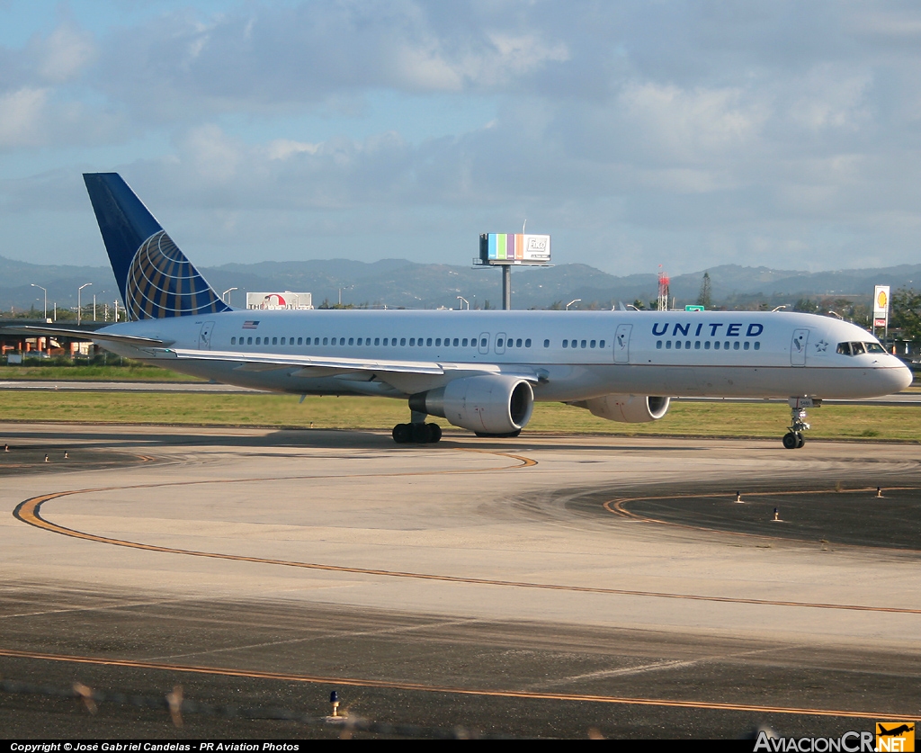 N501UA - Boeing 757-222 - Continental Airlines (United Airlines)