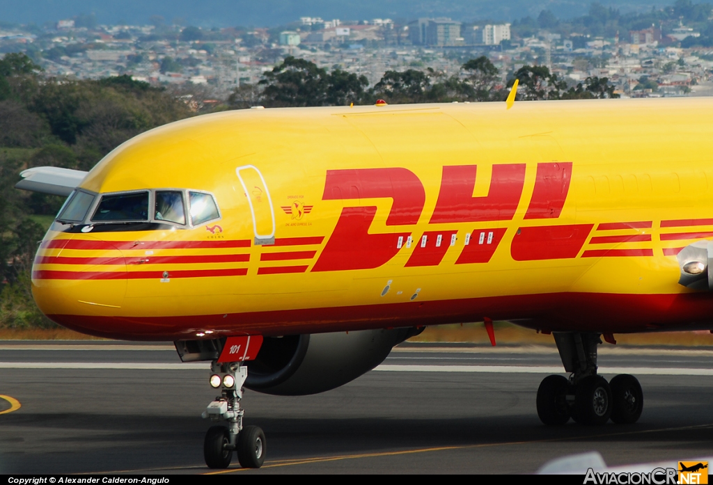 HP-1910DAE - Boeing 757-27A(SF) - DHL Aero Expreso