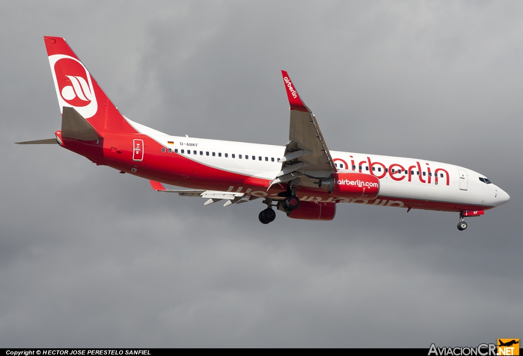 D-ABKF - Boeing 737-86J - Air Berlin