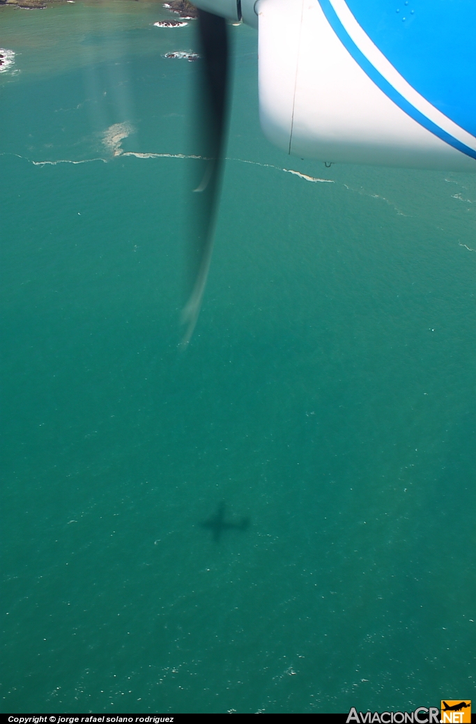 TI-ATZ - de Havilland DHC-6-200 Twin Otter - Aviones Taxi Aéreo S.A (ATASA)