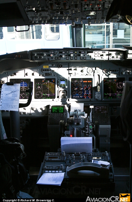 N76516 - Boeing 737-824 - United Airlines