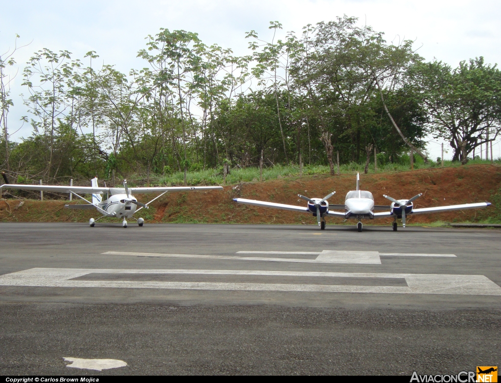 TI-AIF - Cessna 182L Skylane - Privado