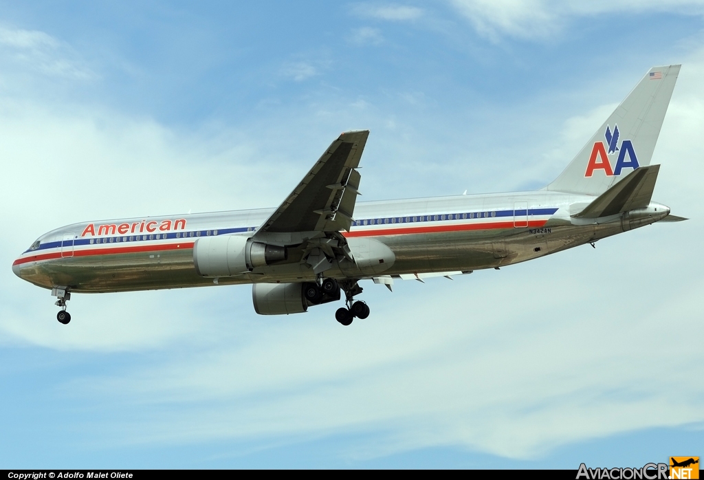 N342AN - Boeing 767-323/ER - American Airlines