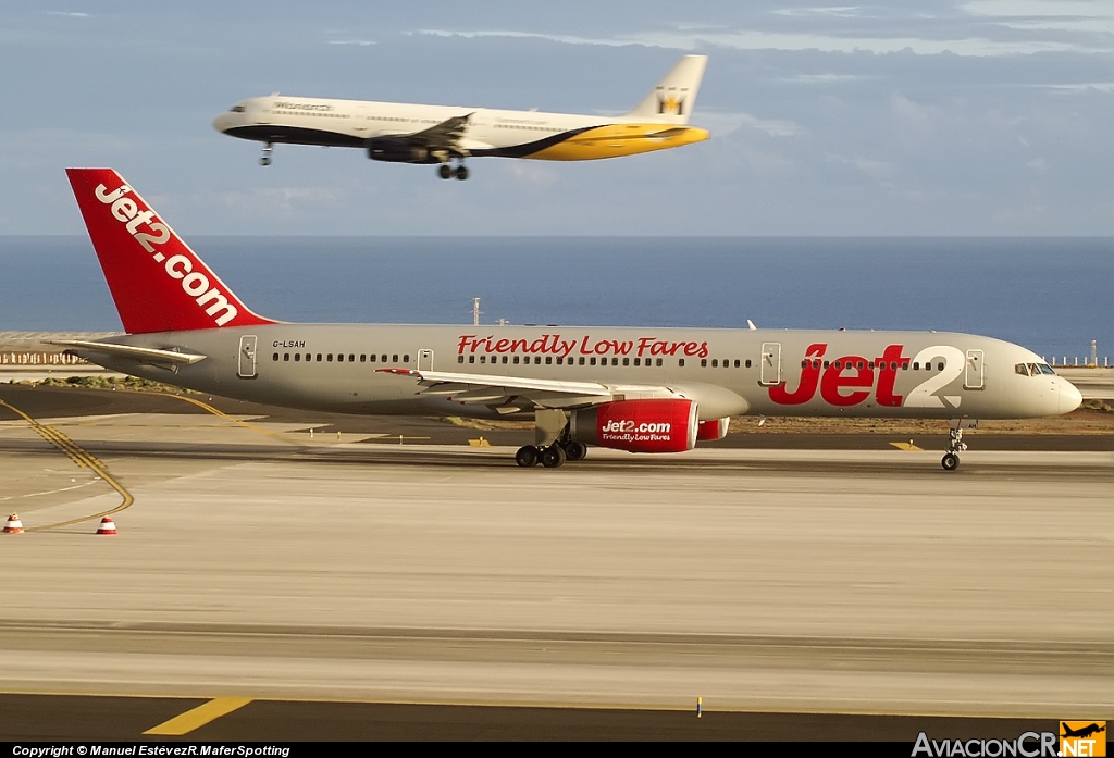 G-LSAH - Boeing 757-21B - Jet2.com