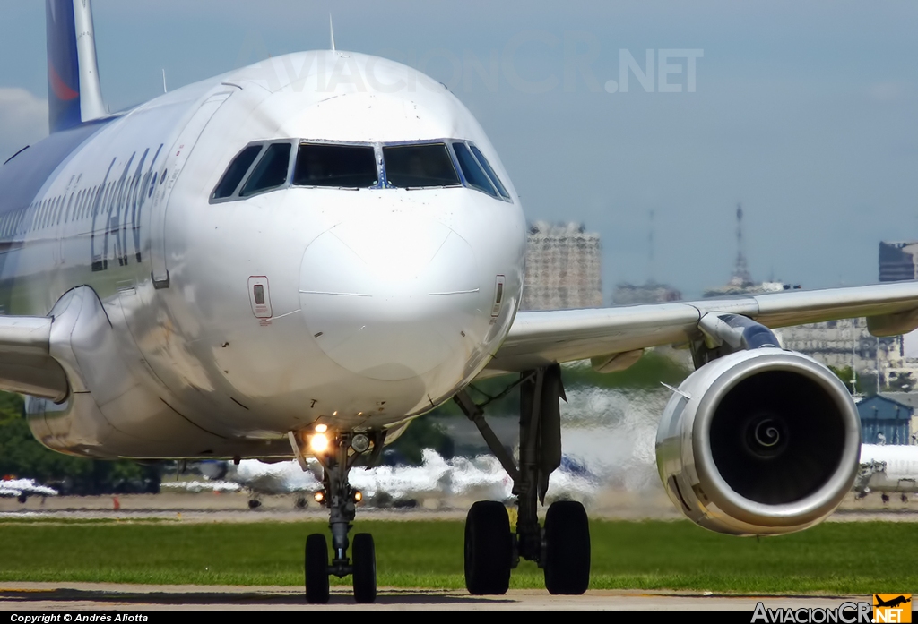 LV-BHU - Airbus A320-233 - LAN Argentina