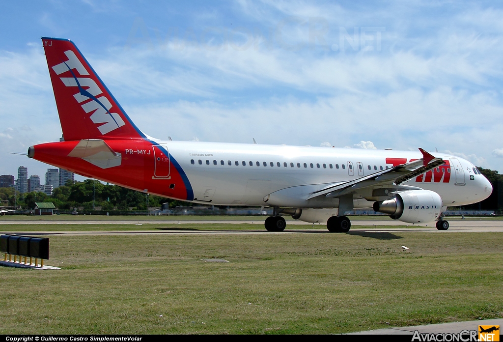 PR-MYJ - Airbus A320-214 - TAM