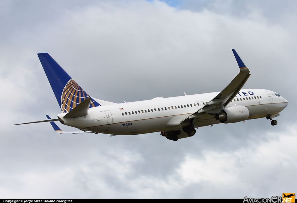 N87513 - Boeing 737-824 - Continental Airlines