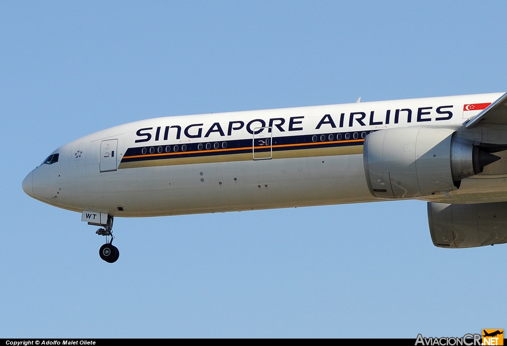 9V-SWT - Boeing 777-312/ER - Singapore Airlines