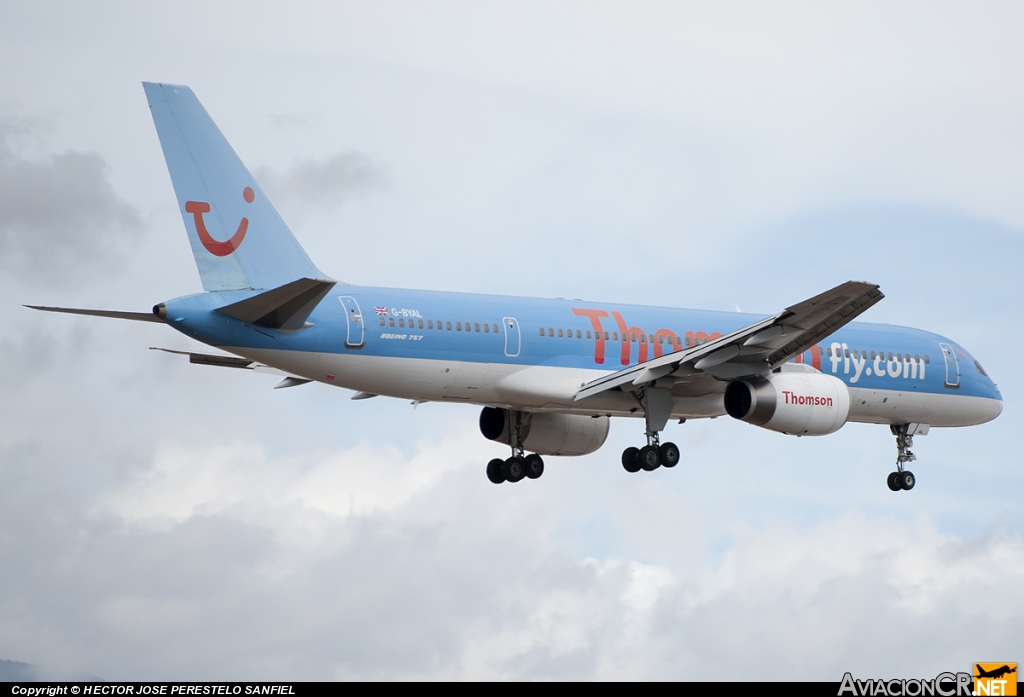 G-BYAL - Boeing 757-204 - Thomsonfly