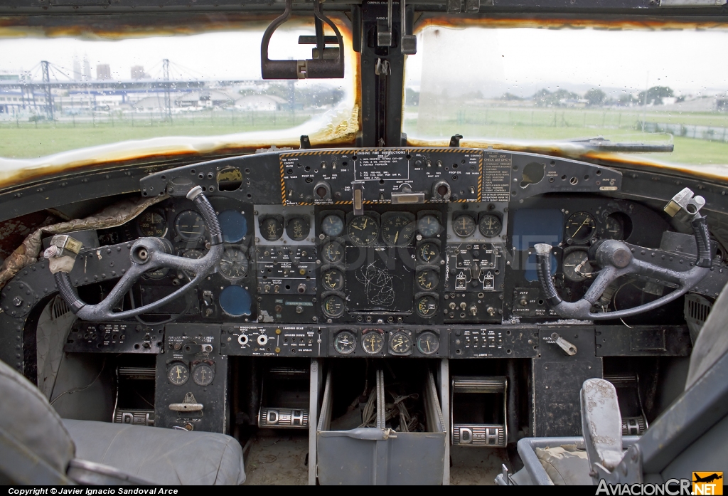 M21-04 - De Havilland Canada DHC-4A Caribou - Malaysia - Air Force