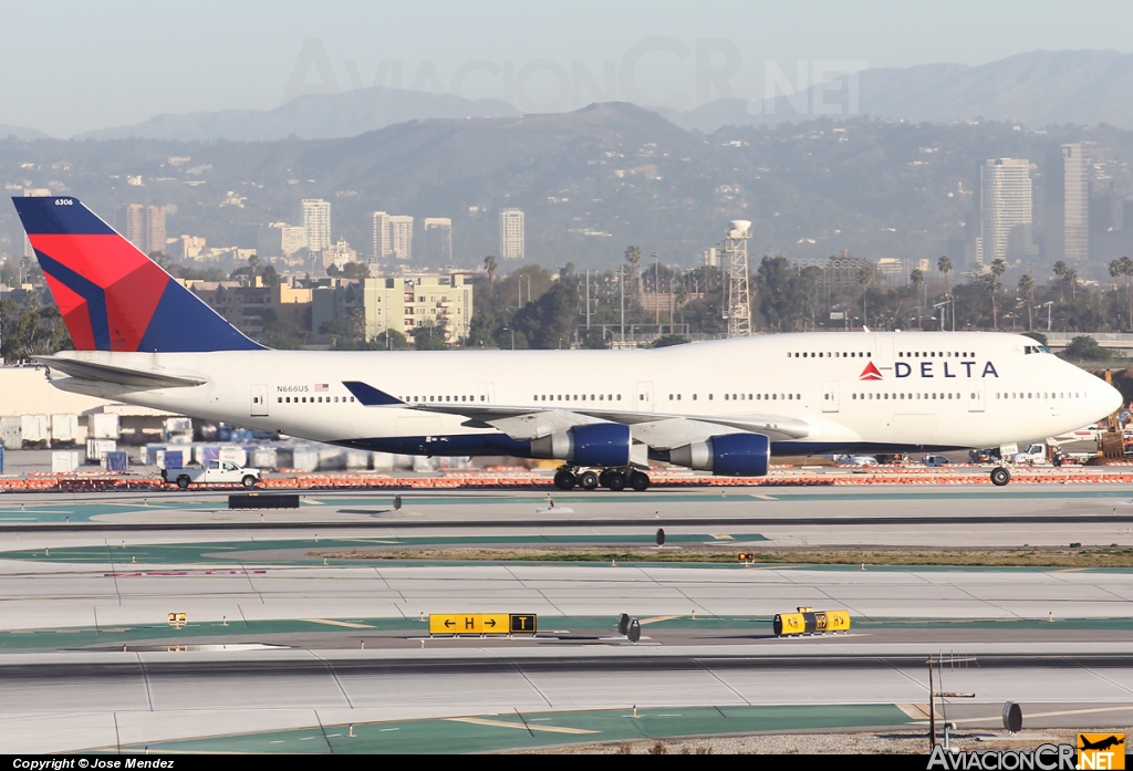 N666US - Boeing 747-451 - Delta Air lines