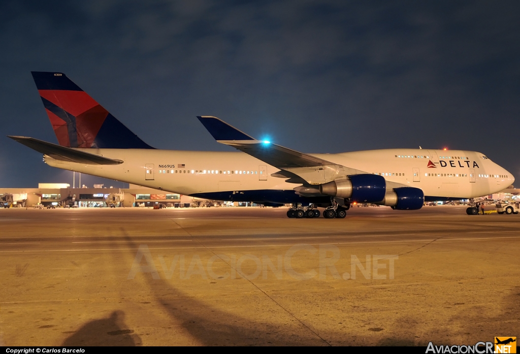 N669US - Boeing 747-451 - Delta Air Lines