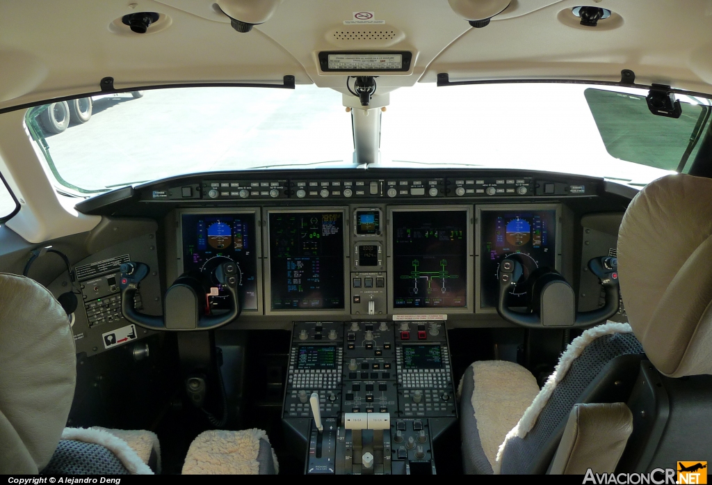 N480BA - Bombardier BD-100-1A10 Challenger 300 - Privado (Credomatic Air Services)