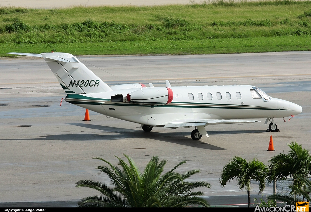 N420CR - Cessna 525A CitationJet 2 - Privado