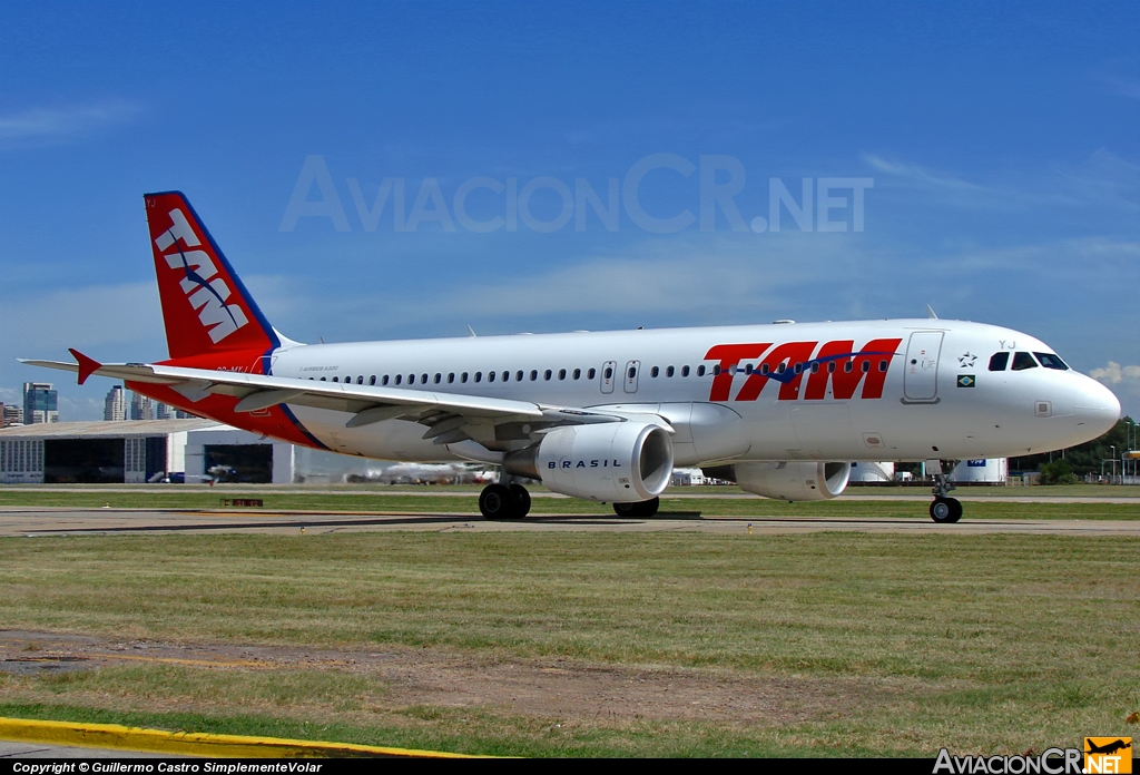 PR-MYJ - Airbus A320-214 - TAM