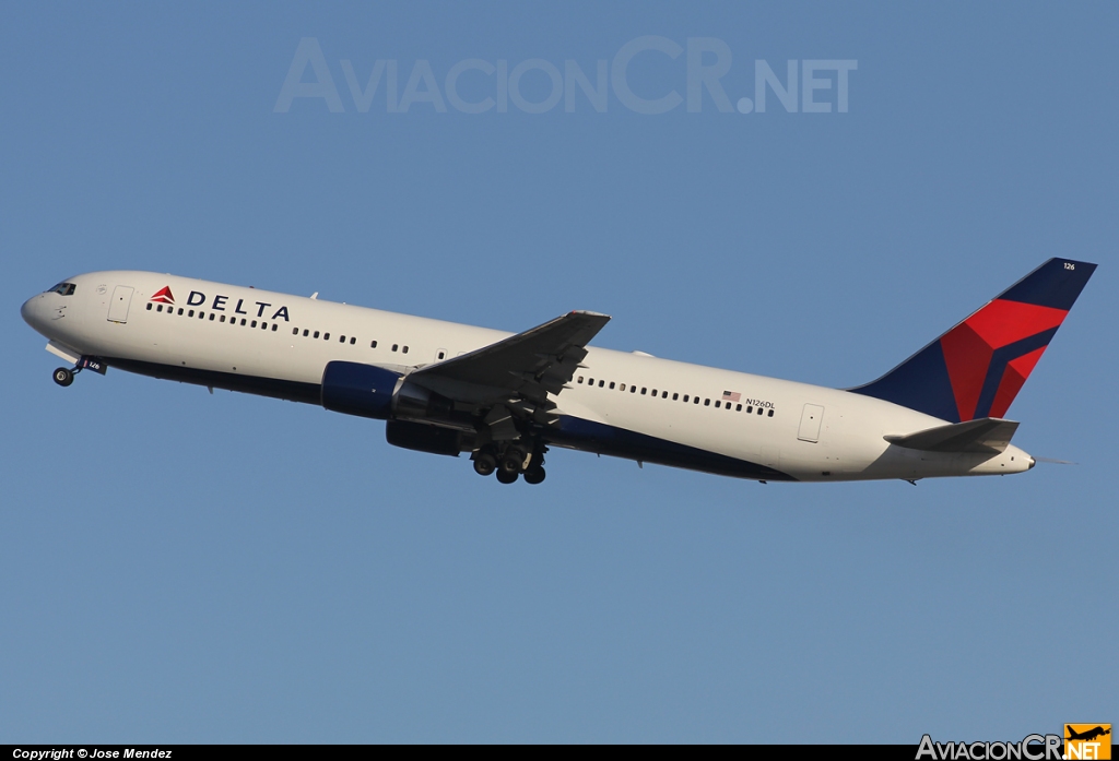 N126DL - Boeing 767-332 - Delta Air Lines