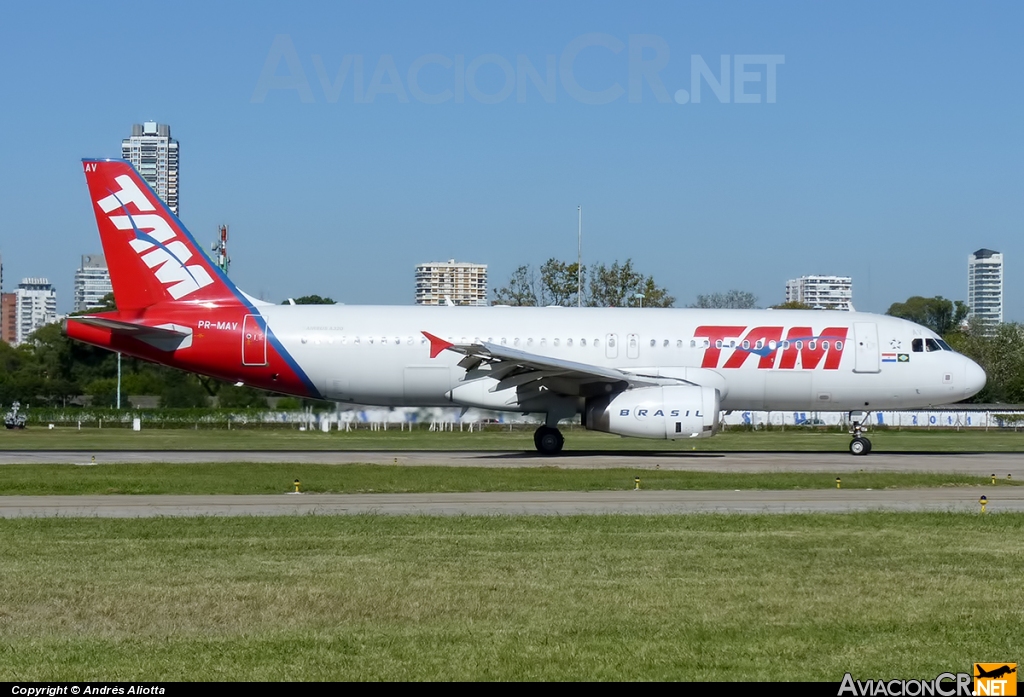 PR-MAV - Airbus A320-232 - TAM