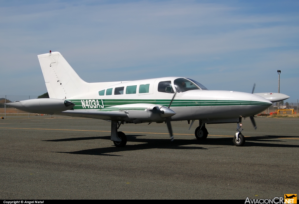 N403AJ - Cessna 402B - Privado