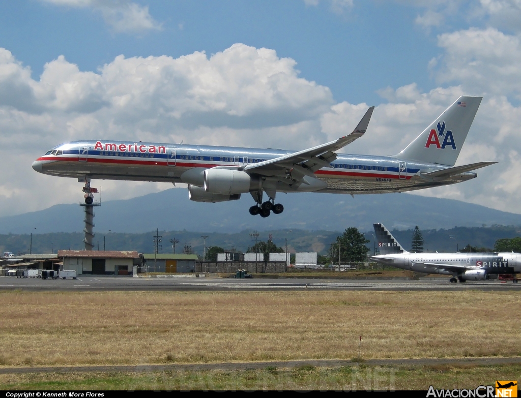 N646AA - Boeing 757-223 - American Airlines