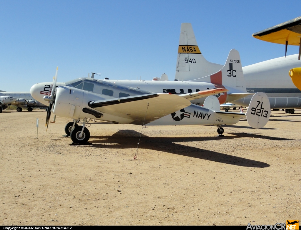 139213 - Beechccraft UC-45J Expeditor - USA - Marina/NAVY