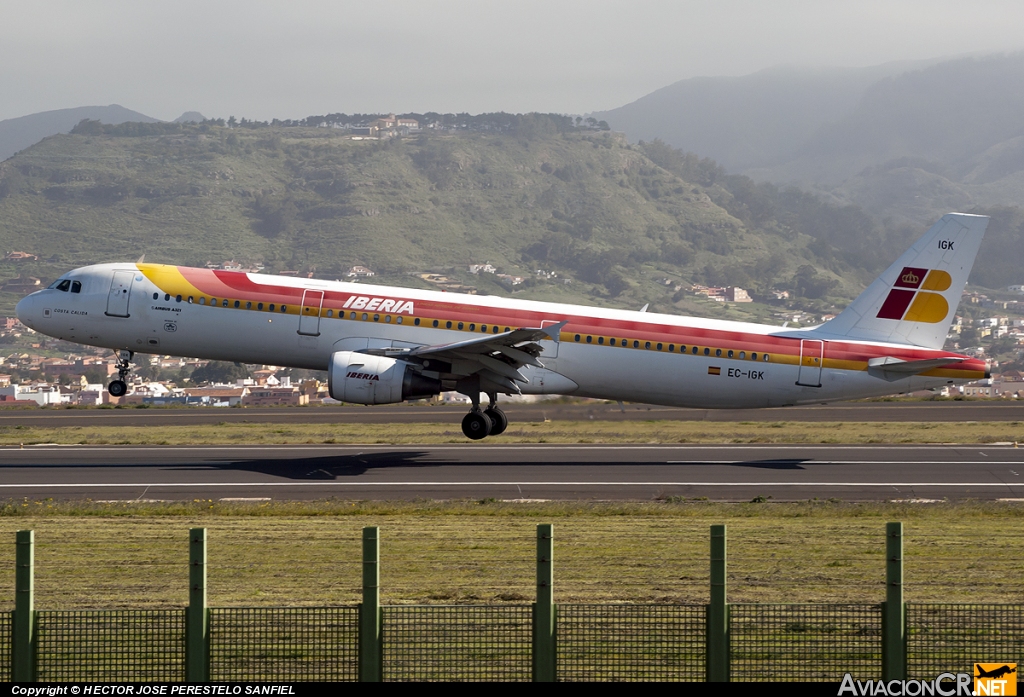 EC-IGK - Airbus A321-211 - Iberia