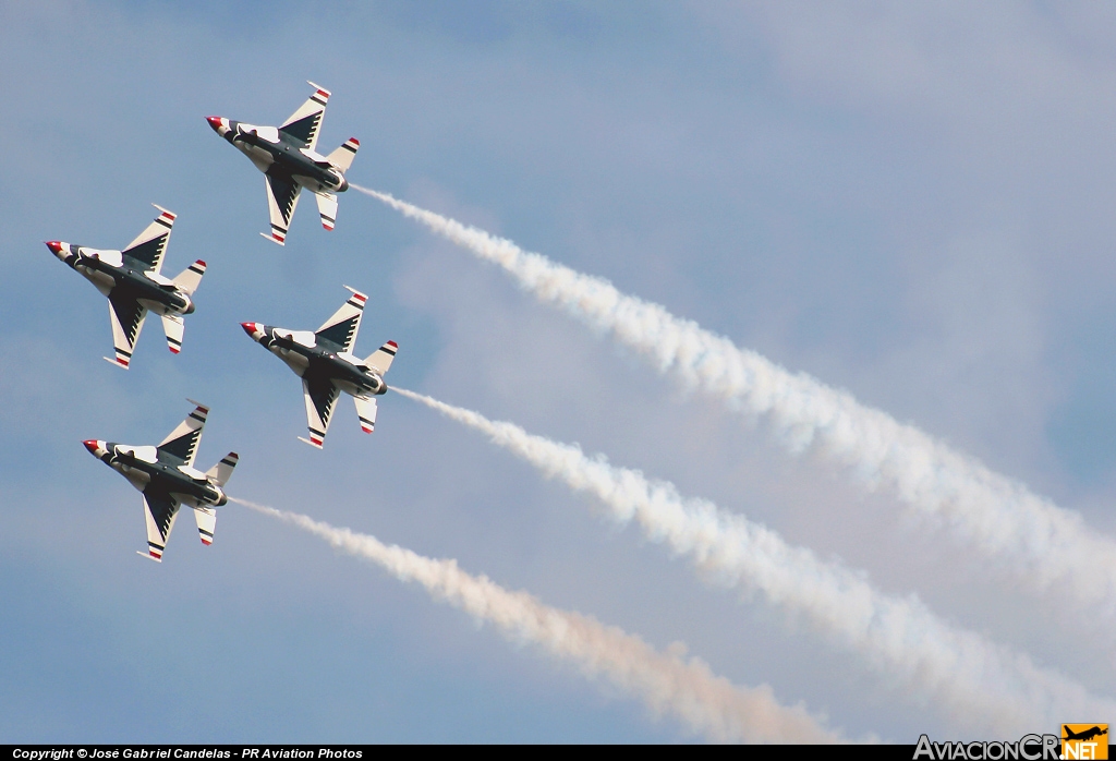 92-3880 - Lookheed Martin F-16C Fighting Falcon - USAF Thunderbirds