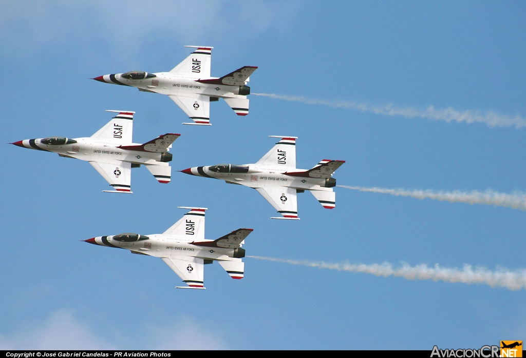 92-3880 - Lookheed Martin F-16C Fighting Falcon - USAF Thunderbirds